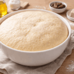 Warum Hefeteig auch ohne Zucker locker, fluffig und absolut familientauglich wird – und was fast jeder falsch macht